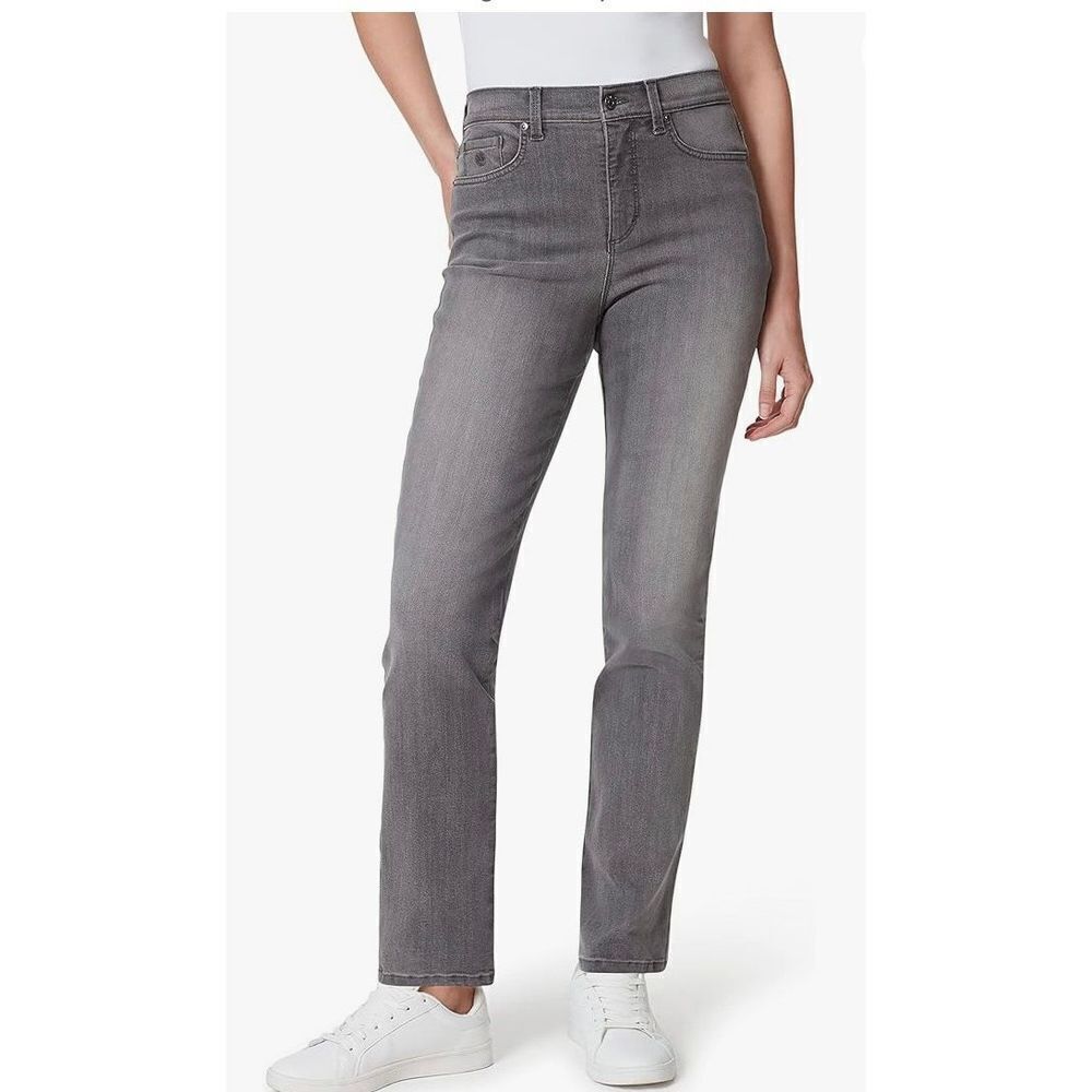 Gloria Vanderbilt Women's Classic Amanda High Rise Tapered Jean 8 Short